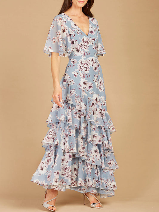 Vestido con manga tipo capa y estampado - OUTLET