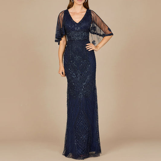 Vestido largo con escote en V, manga capa y pedrería | 29356