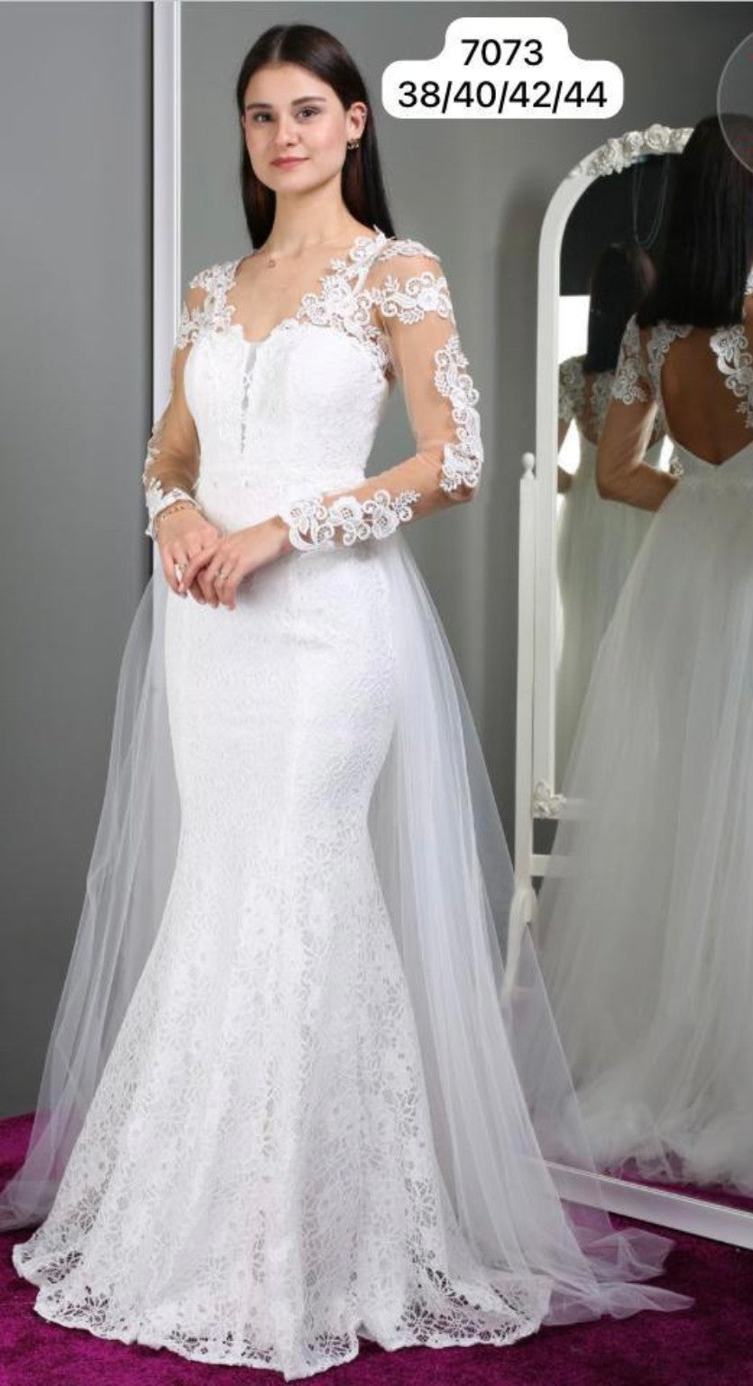Belameur Gift Dress style 7073 – unbranded long-sleeve lace mermaid white formal gown